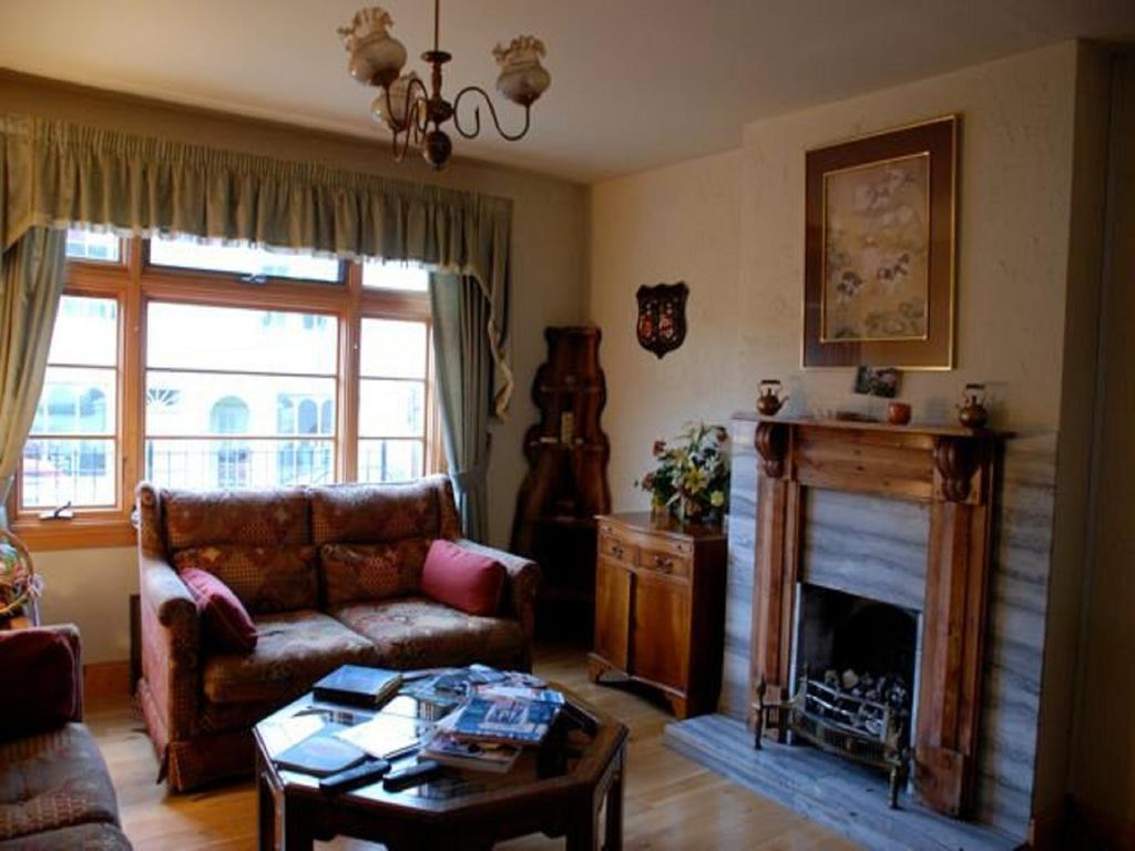 Hawthorn House Guesthouse Kenmare Exteriör bild